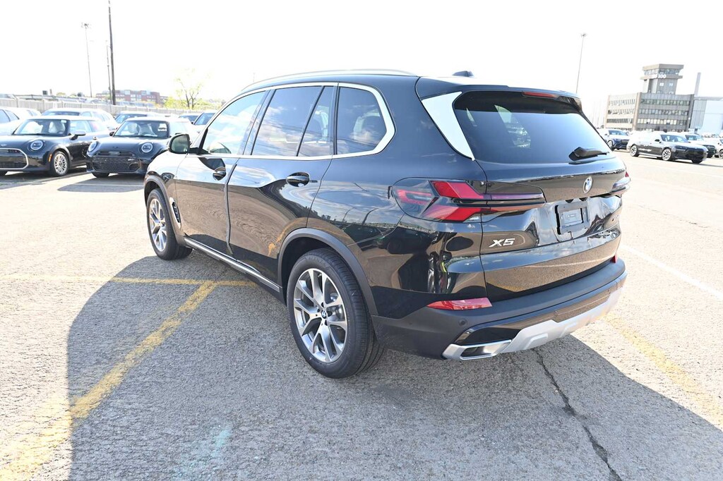 New 2026 BMW X5 xDrive40i SUV
