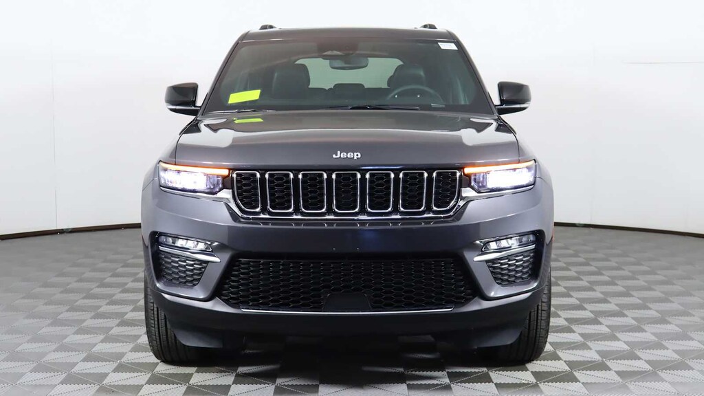 Used 2024 Jeep Grand Cherokee Limited SUV