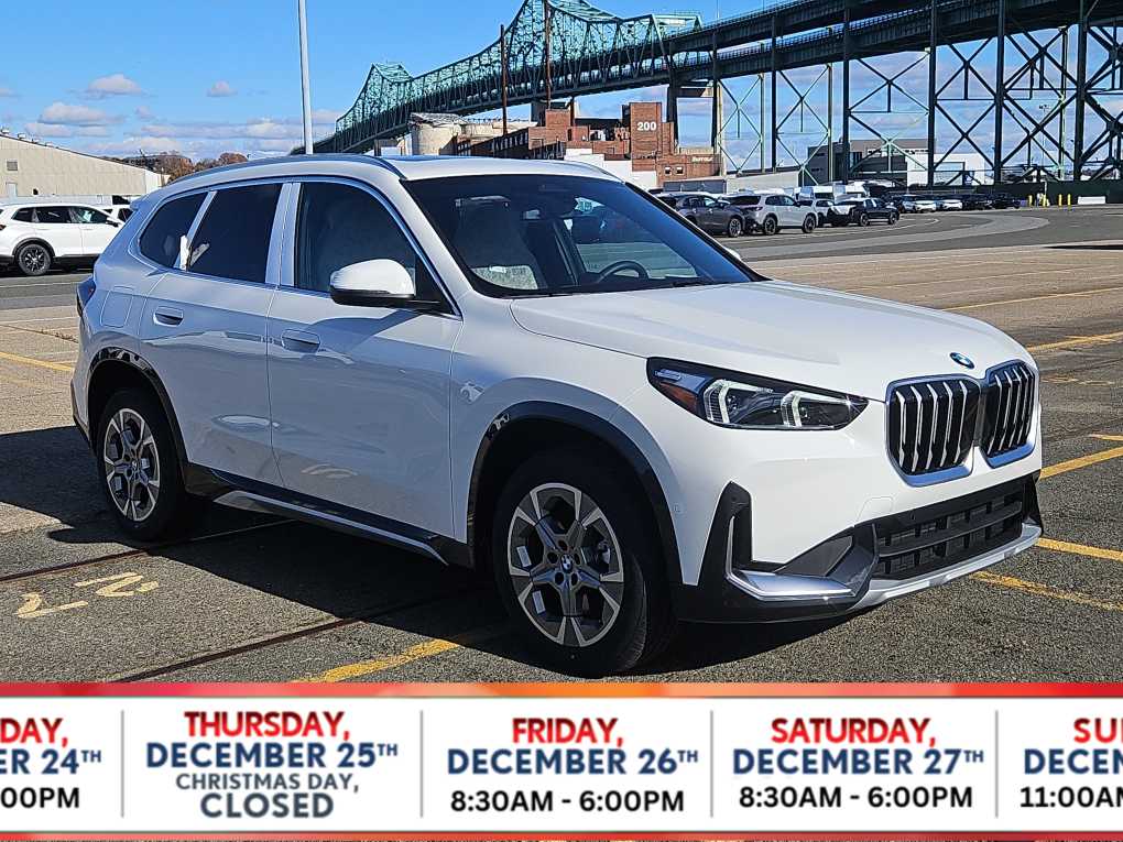 2026 BMW X1 28i's photo