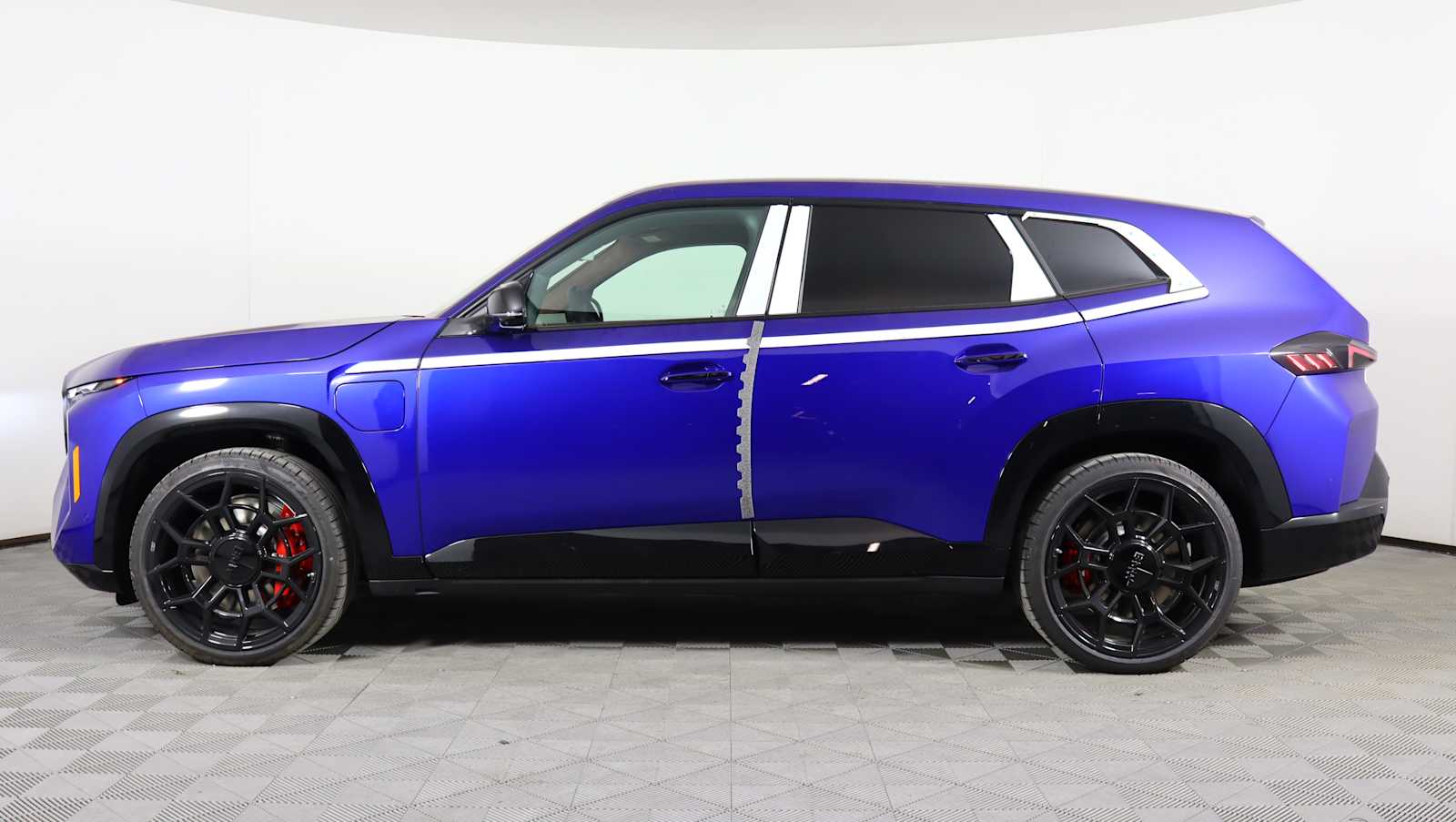 new 2026 BMW XM car, priced at $161,070