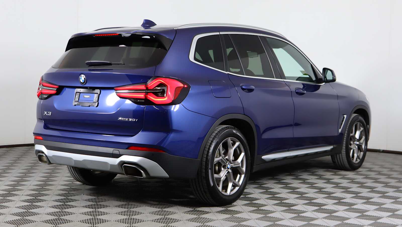 used 2023 BMW X3 car, priced at $38,521