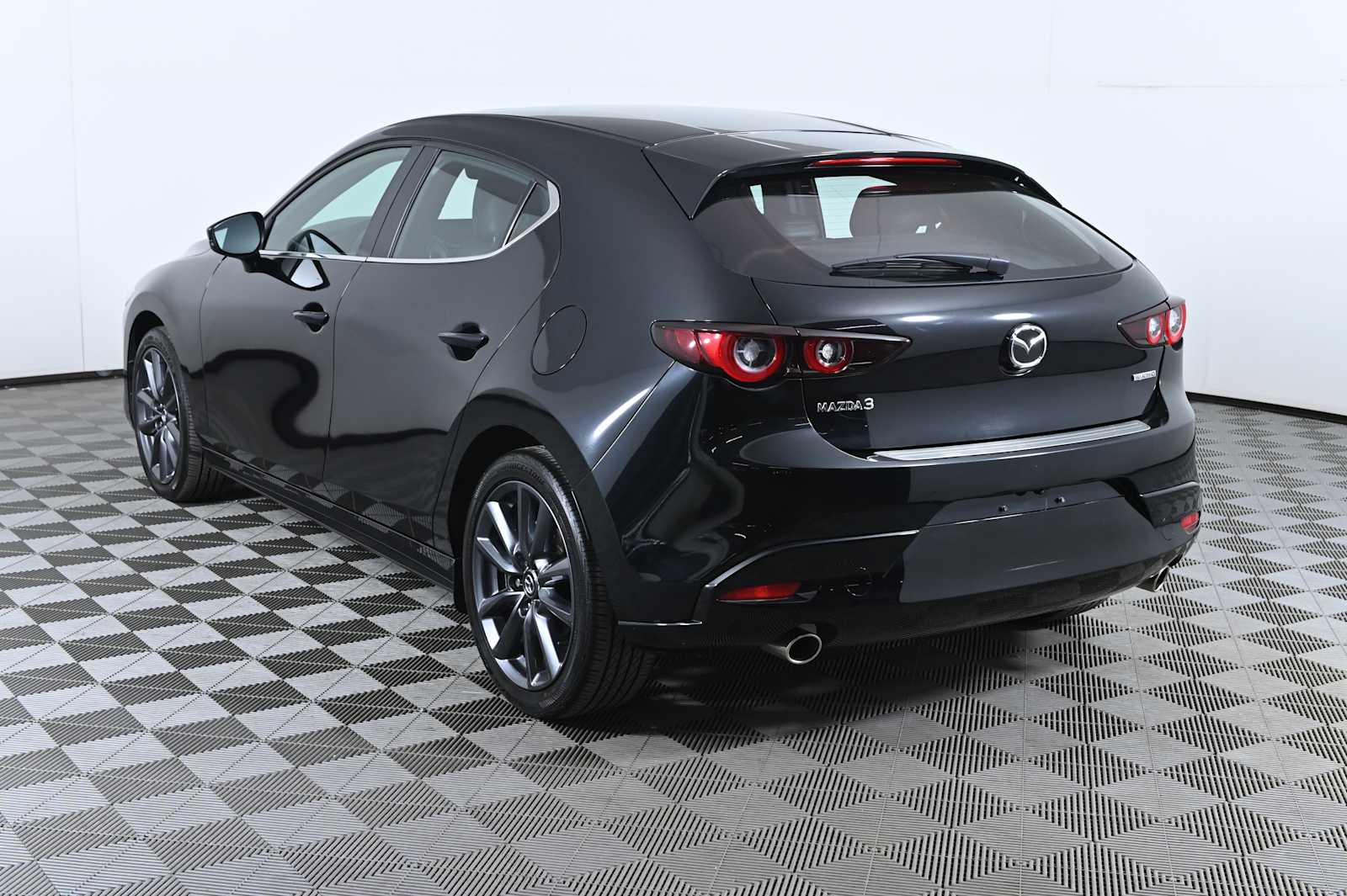 used 2023 Mazda Mazda3 Hatchback car, priced at $23,657