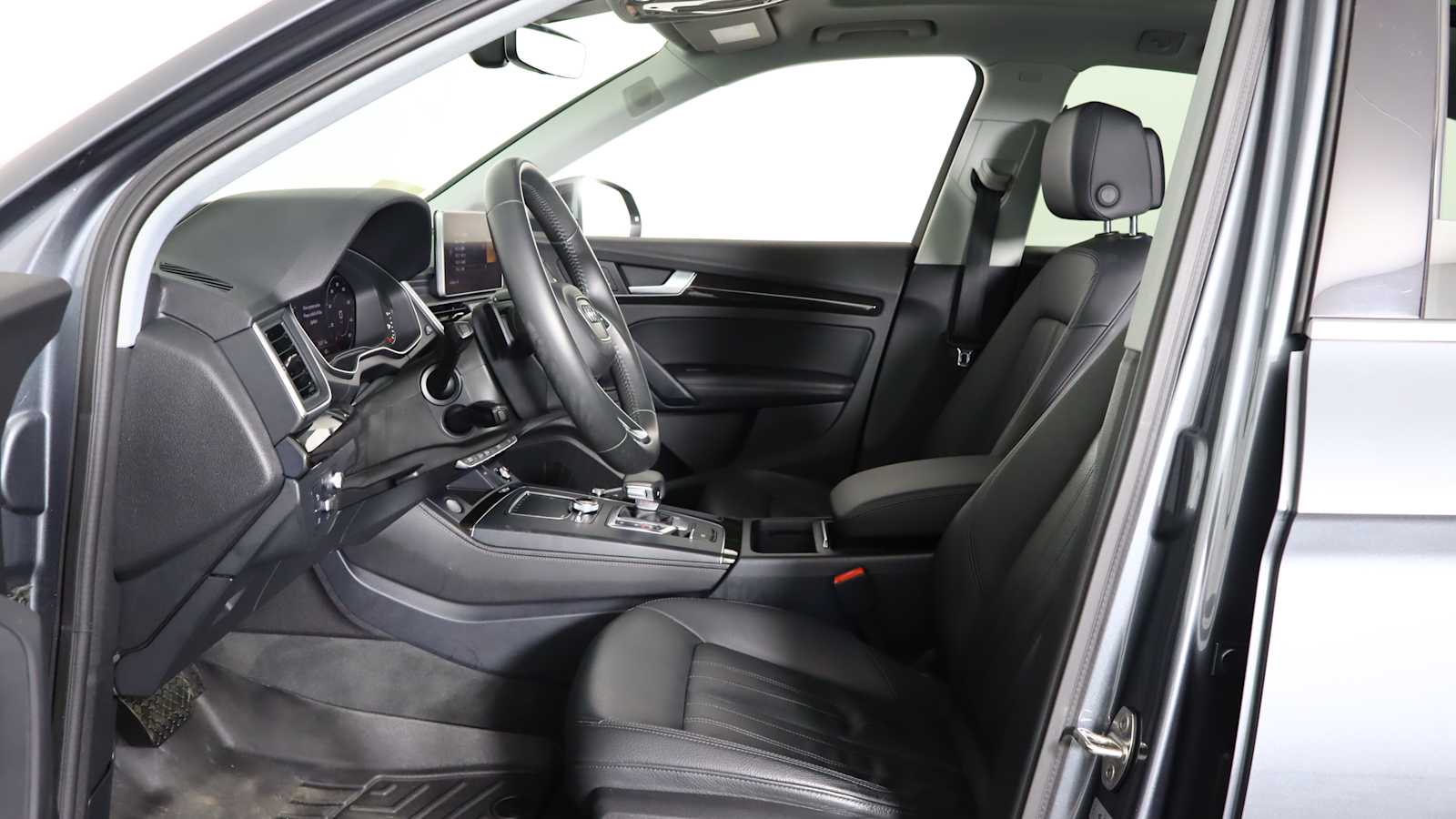 used 2018 Audi Q5 car, priced at $23,528