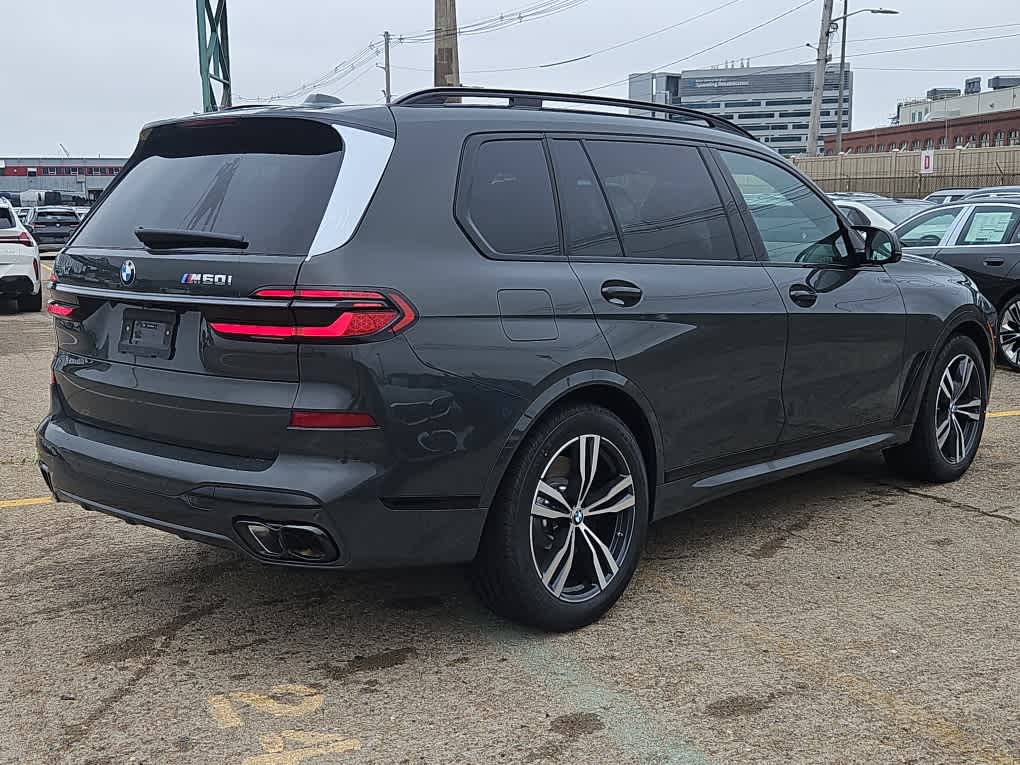 new 2026 BMW X7 car, priced at $125,745