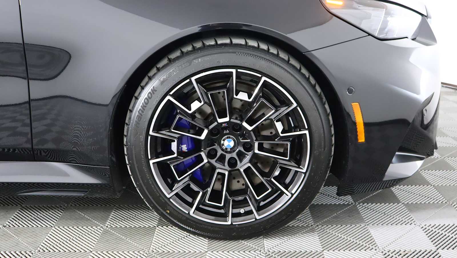 new 2025 BMW M5 car, priced at $126,825