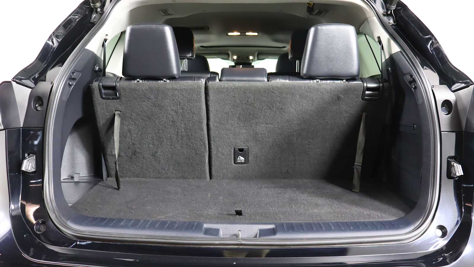 used 2021 Toyota Highlander car, priced at $31,572