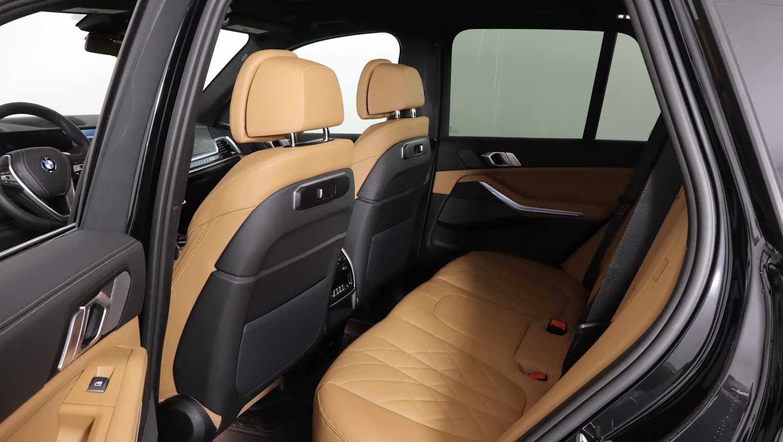 2026 BMW X5 50e - Photo 24