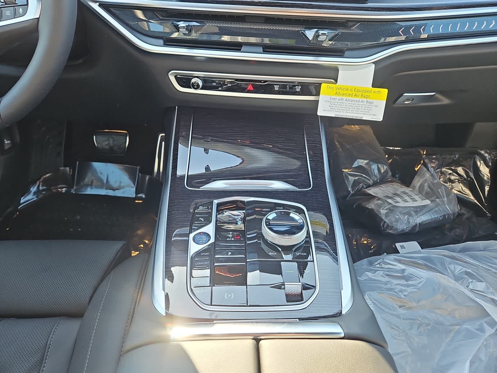 new 2026 BMW X7 car, priced at $105,700