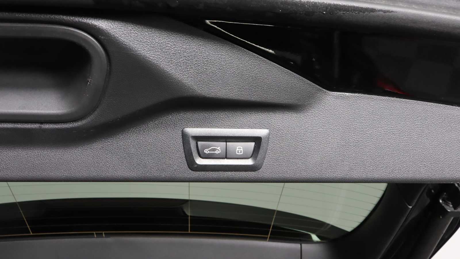 2026 BMW X5 50e - Photo 28
