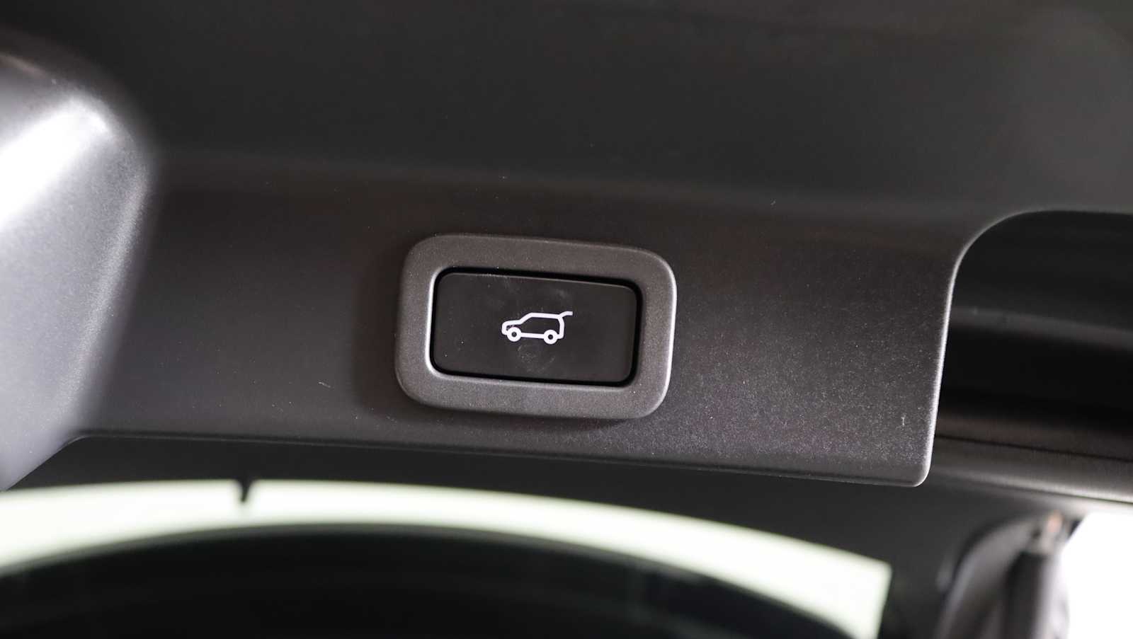2021 Jaguar F-Pace S - Photo 26