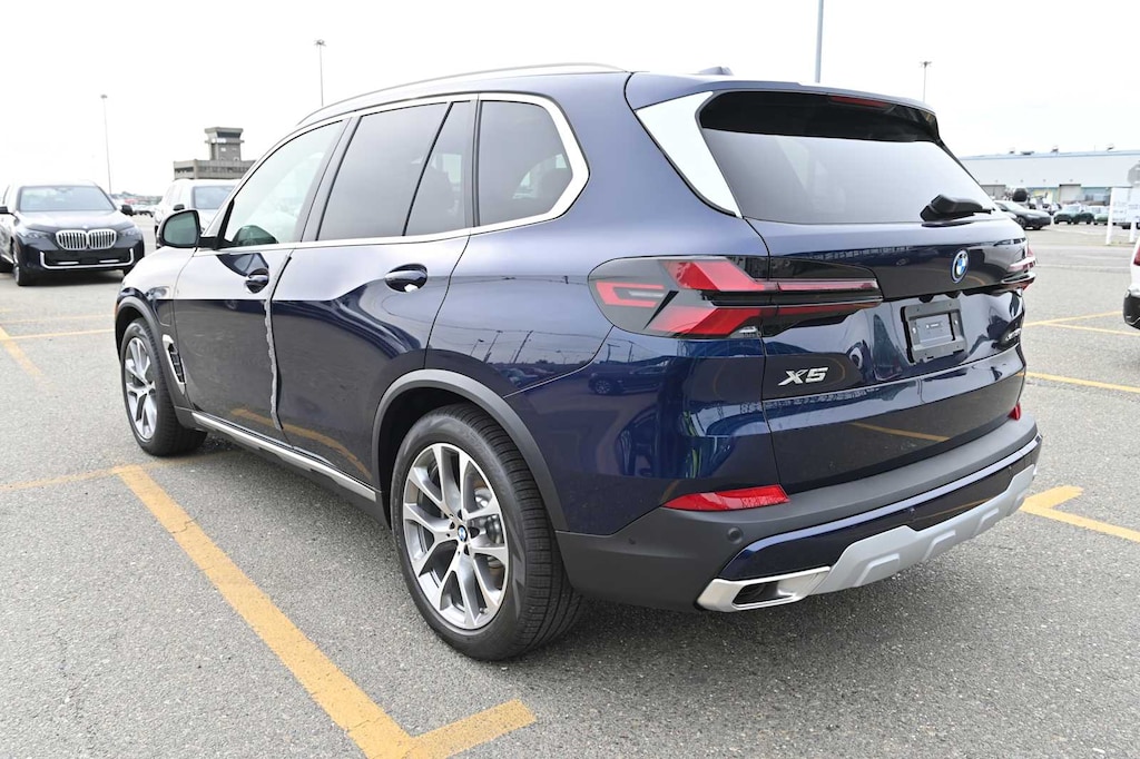 New 2026 BMW X5 PHEV xDrive50e SUV
