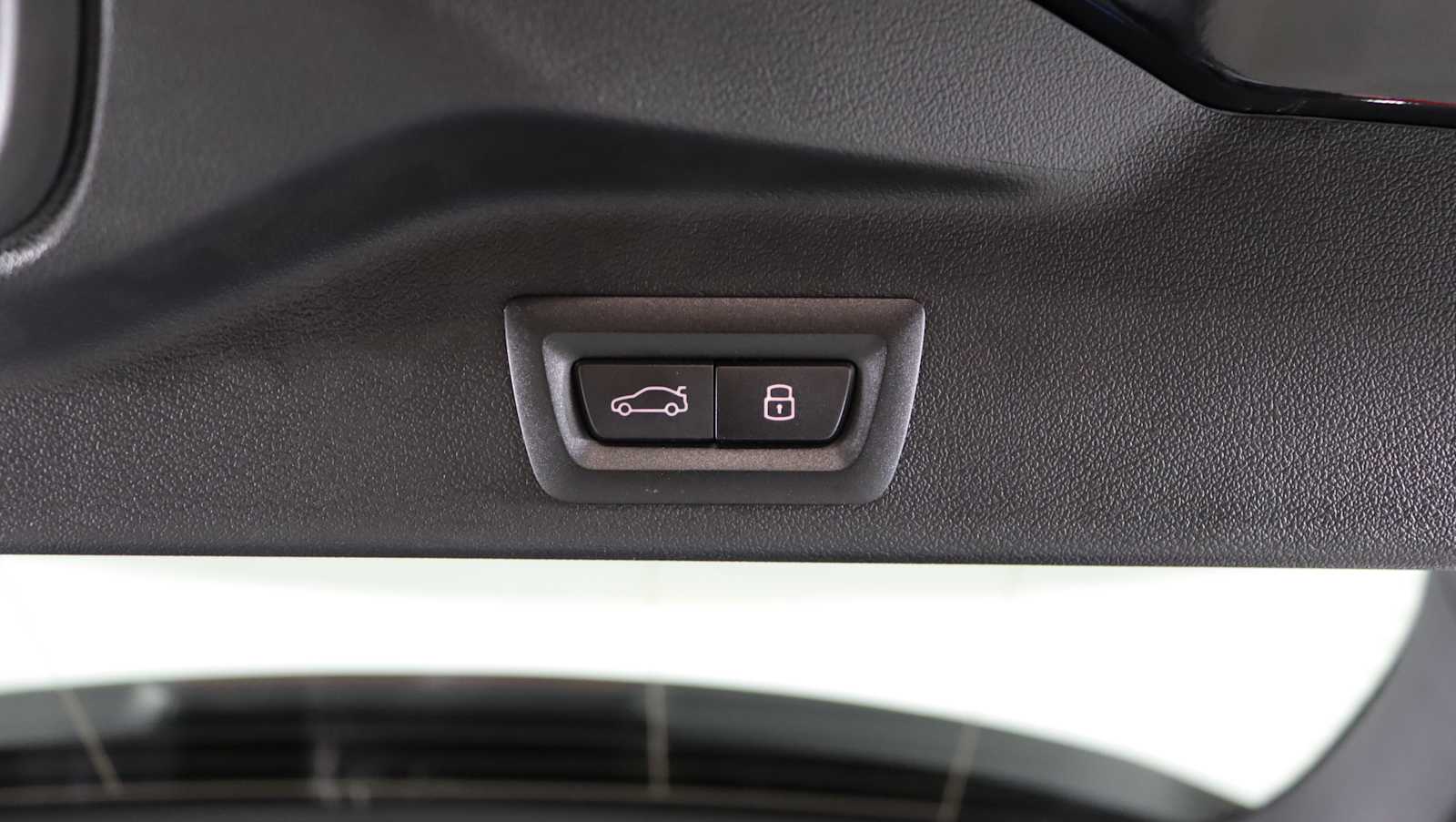 2026 BMW X5 50e - Photo 28