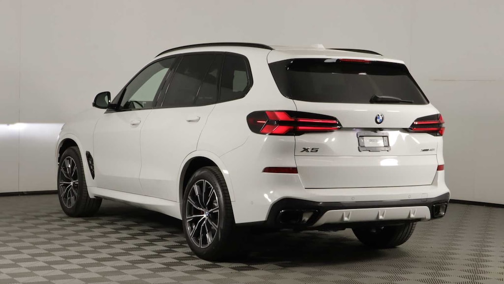 New 2026 BMW X5 xDrive40i SUV