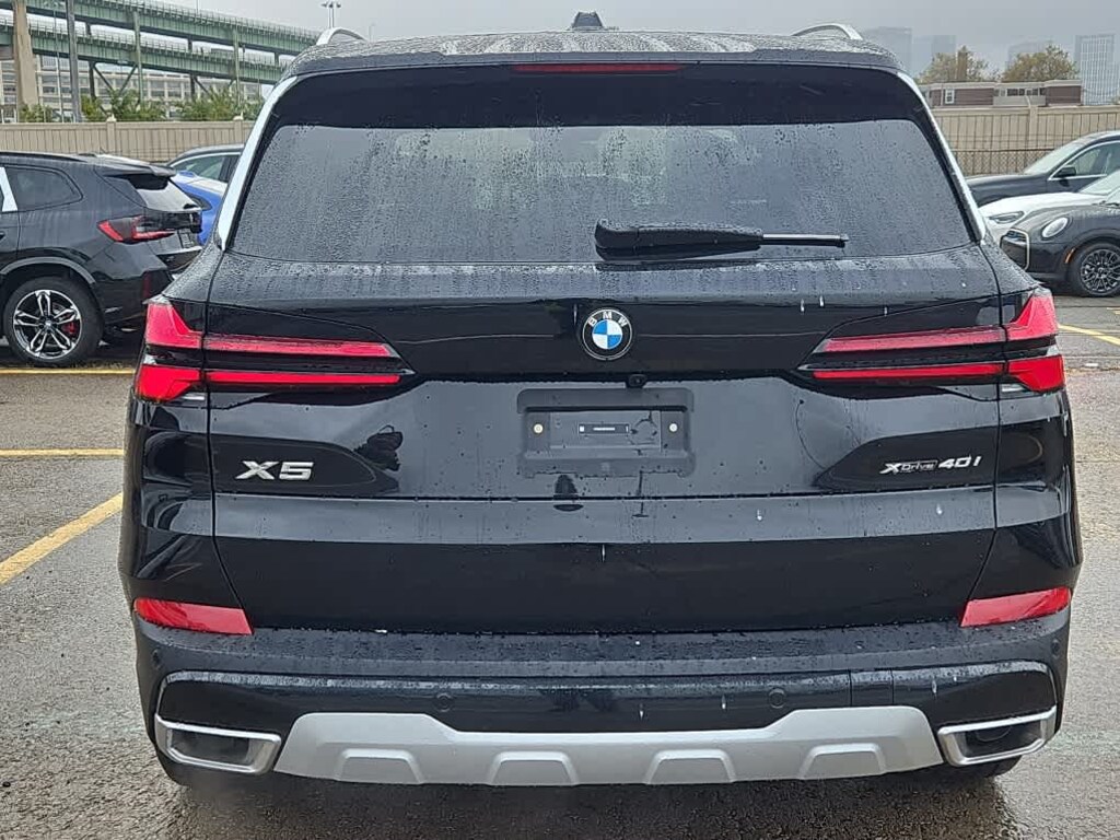 New 2026 BMW X5 xDrive40i SUV