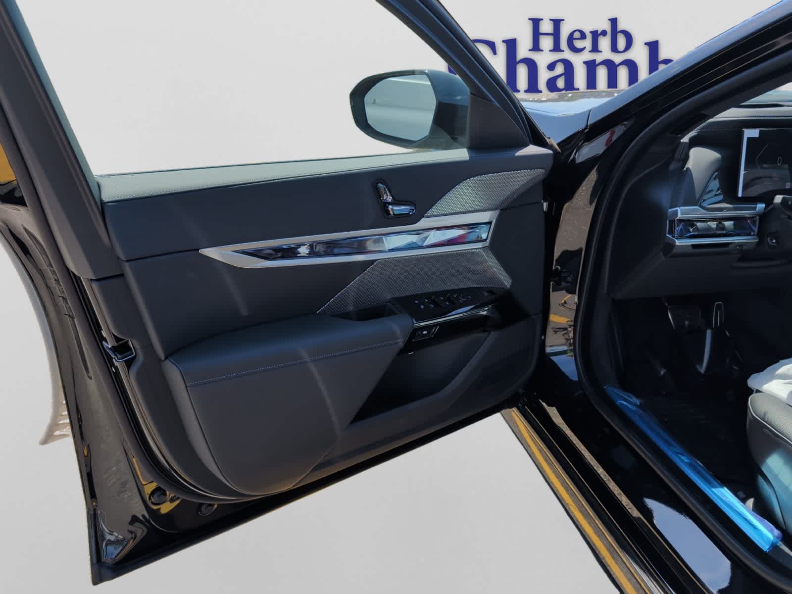 new 2026 BMW 750e car, priced at $120,660