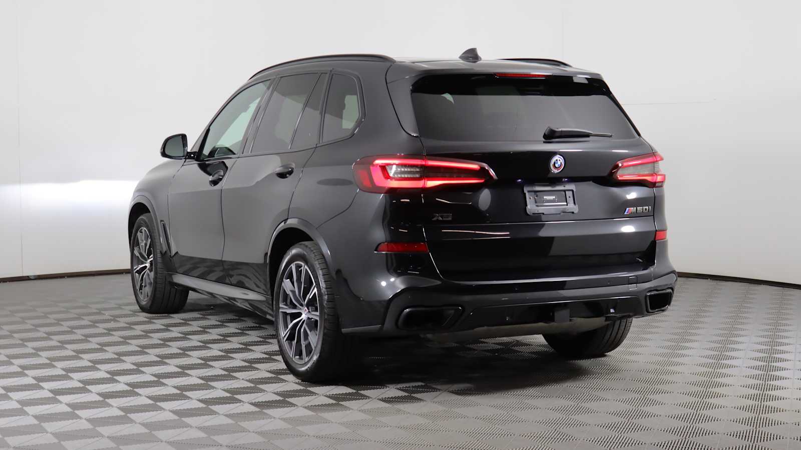 2023 Bmw X5 M50i photo 3