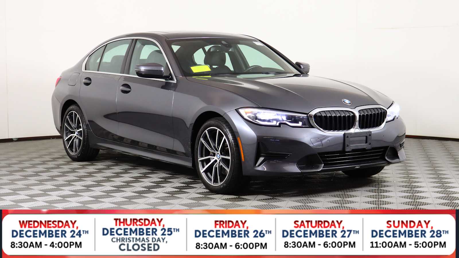 2022 BMW 3 Series 330i's photo