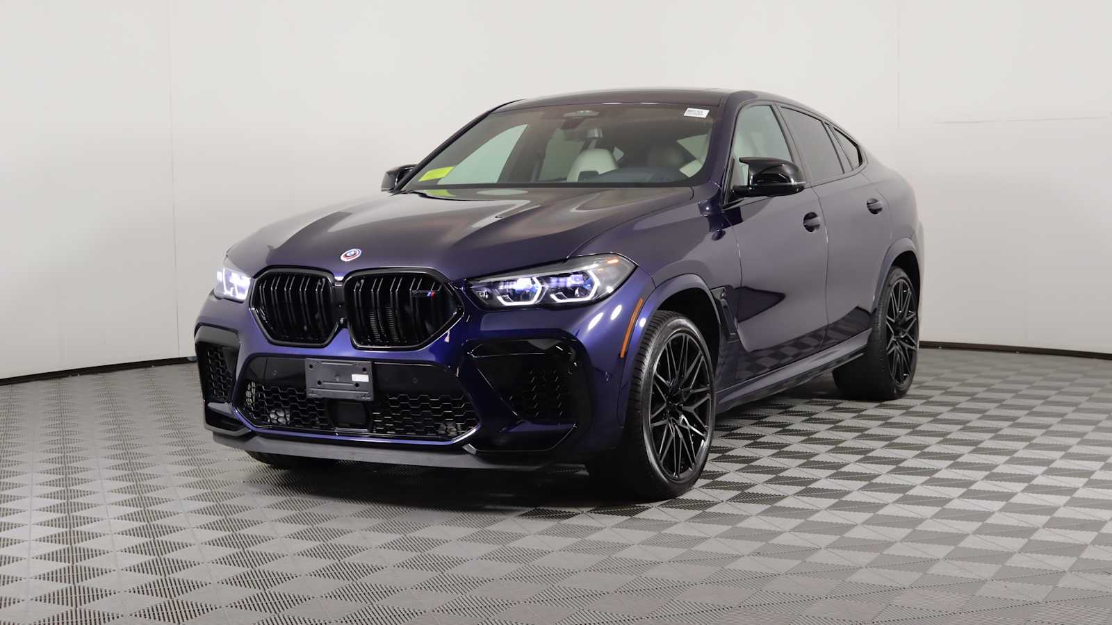 2022 Bmw X6 M photo 2