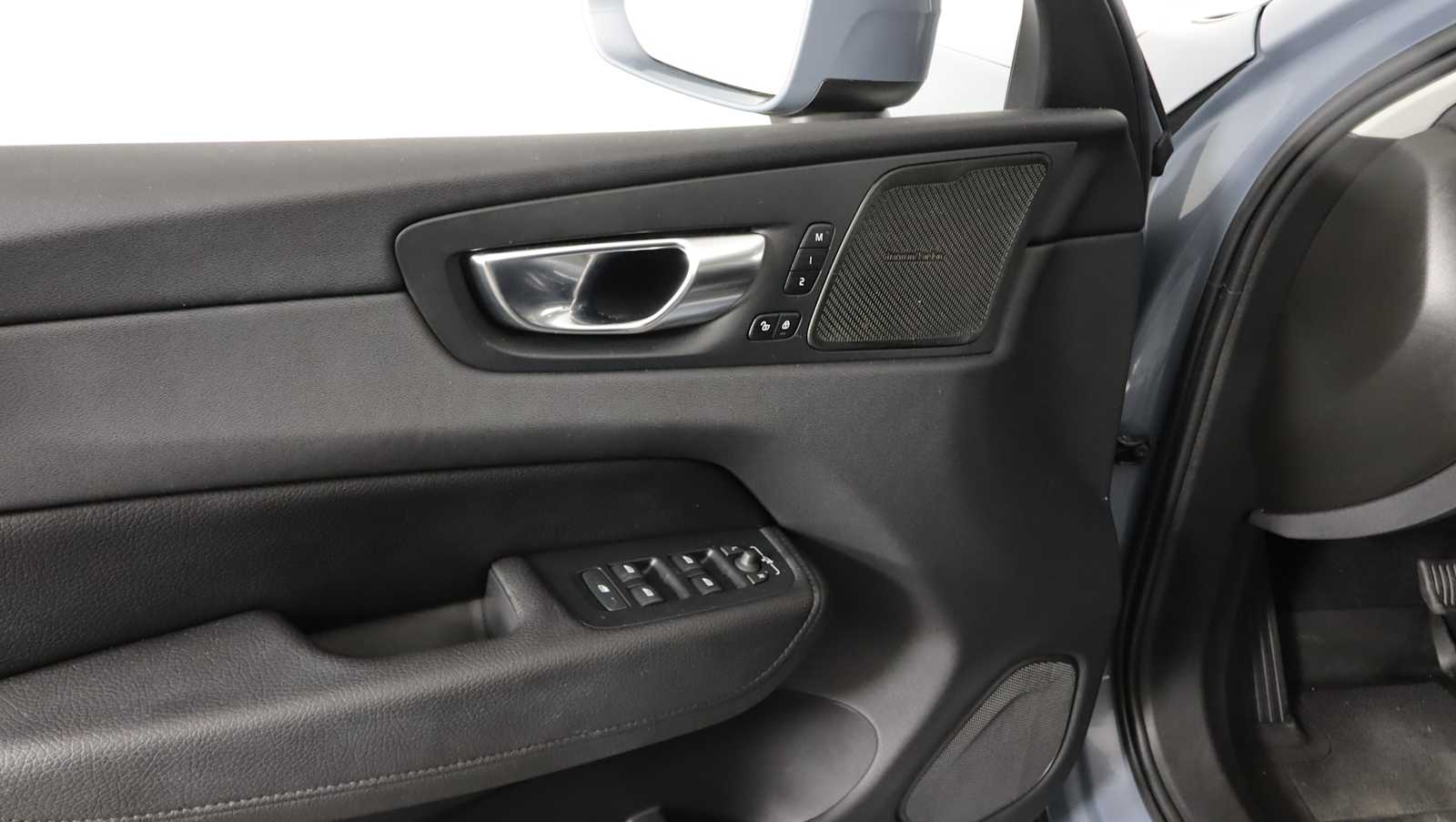 used 2022 Volvo XC60 car, priced at $25,979