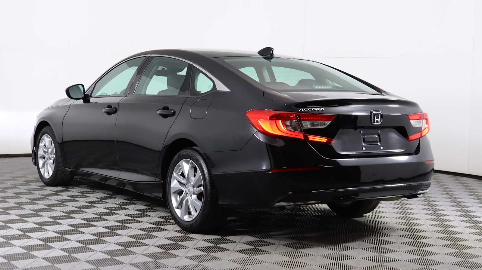 2020 Honda Accord LX 1.5T photo 4