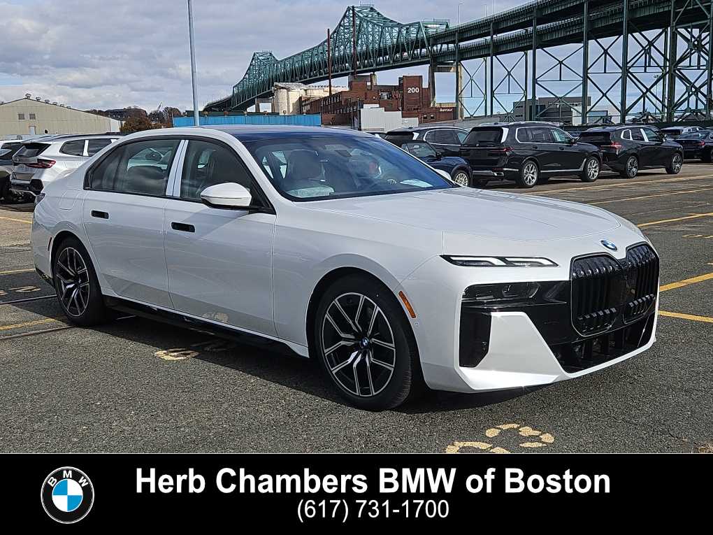2026 BMW 7 Series 740i's photo