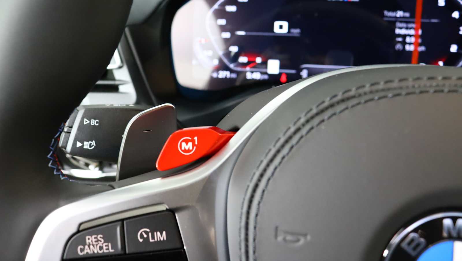 new 2025 BMW X4 M car, priced at $96,405