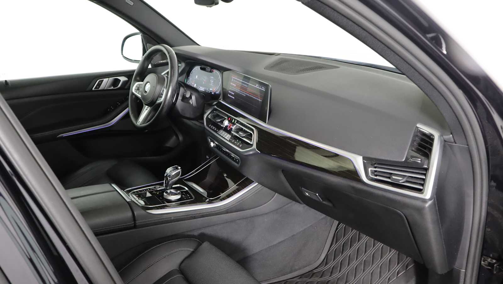 used 2019 BMW X5 car, priced at $26,648