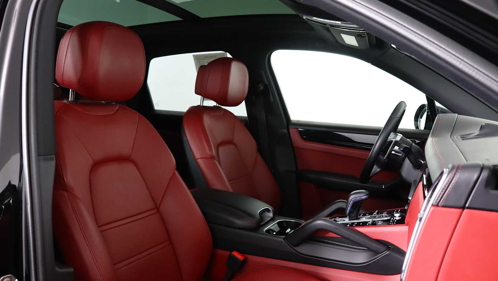 used 2022 Porsche Cayenne car, priced at $51,822