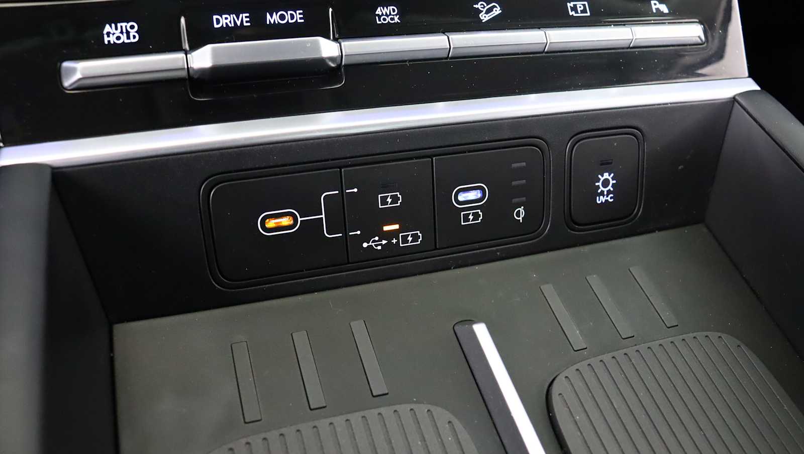 used 2024 Hyundai Santa Fe Hybrid car, priced at $36,634