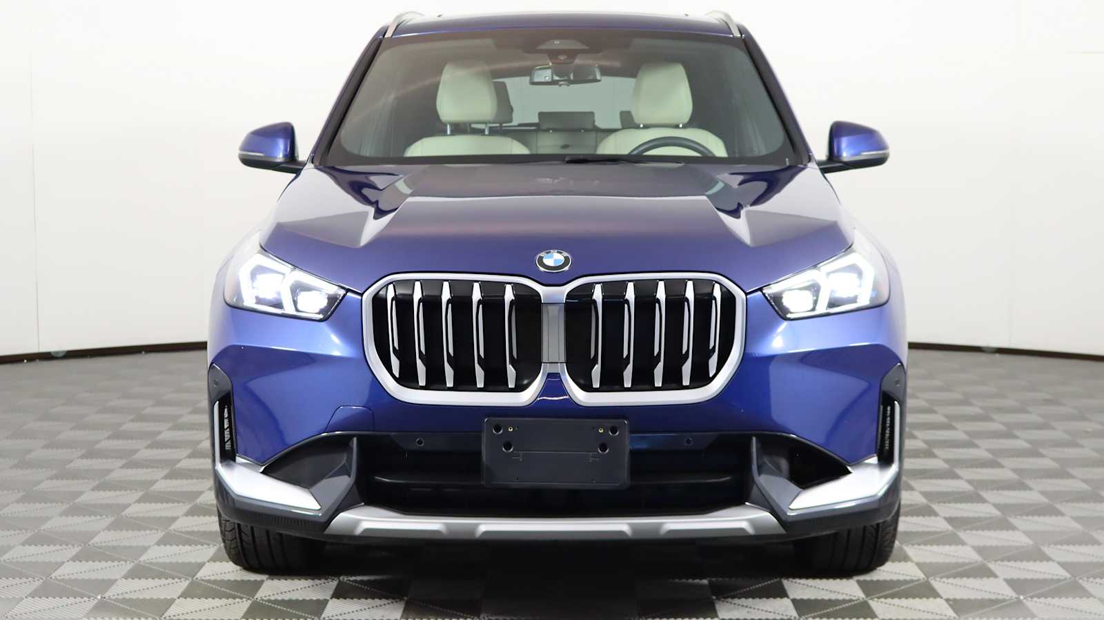 2025 Bmw X1 XDrive28i photo 2
