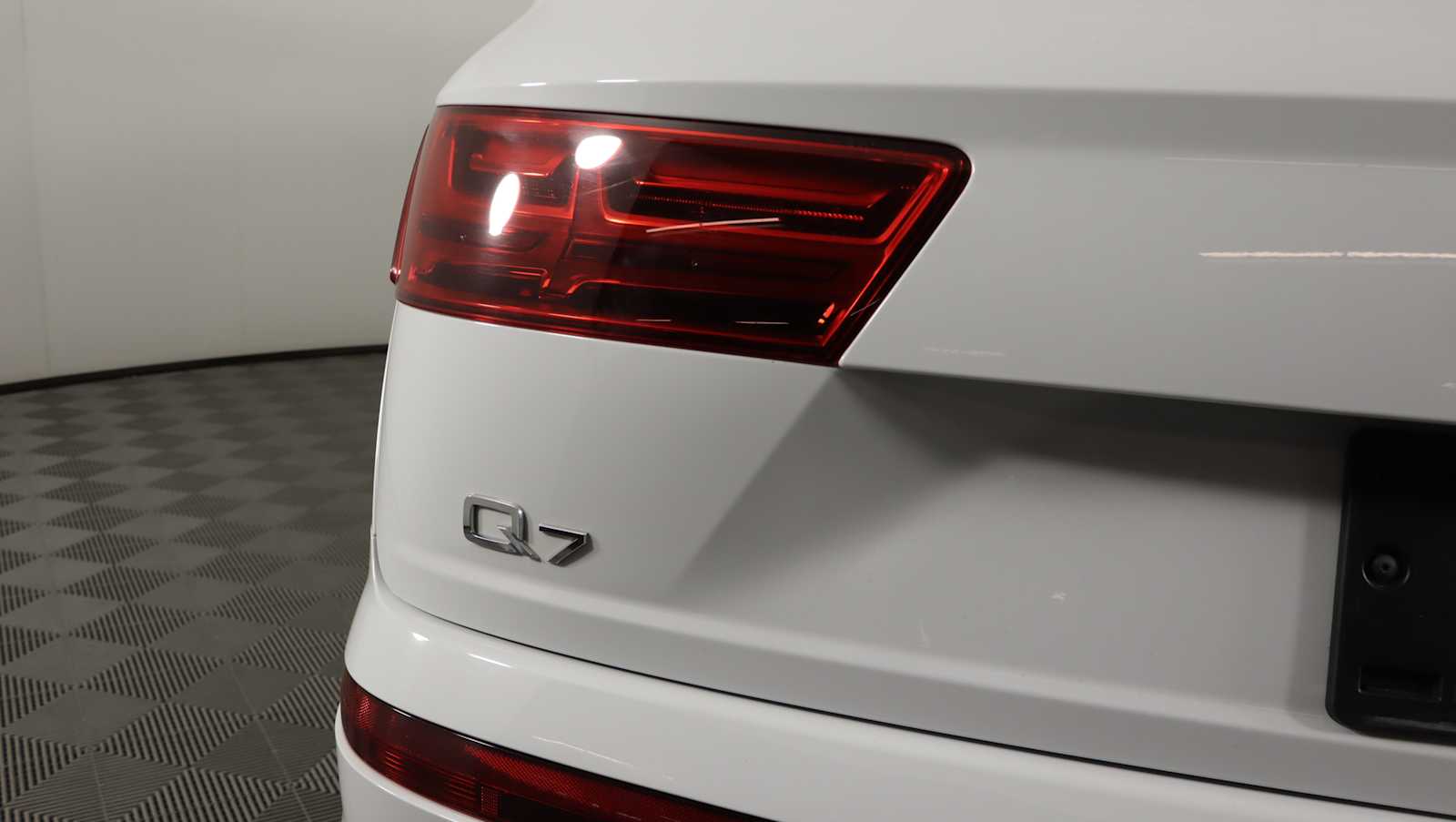 used 2019 Audi Q7 car, priced at $19,828