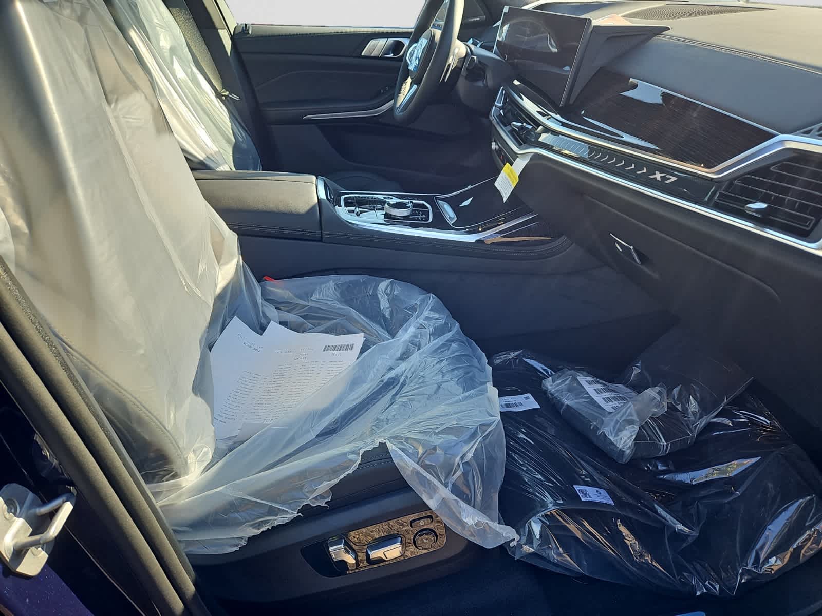 new 2026 BMW X7 car, priced at $105,700