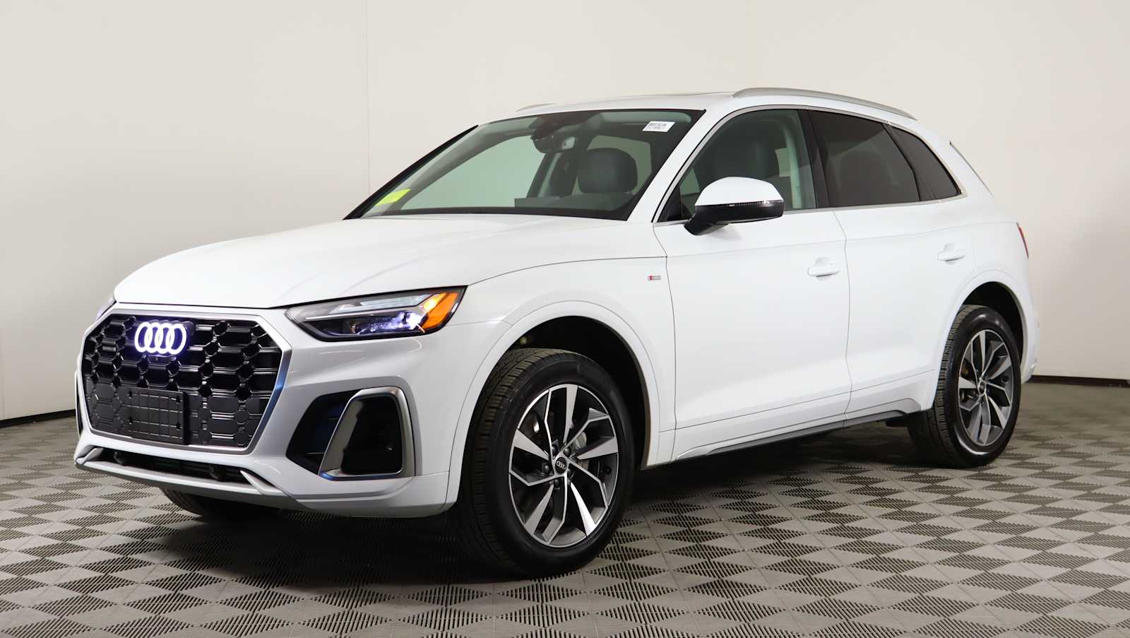 used 2024 Audi Q5 car, priced at $26,882