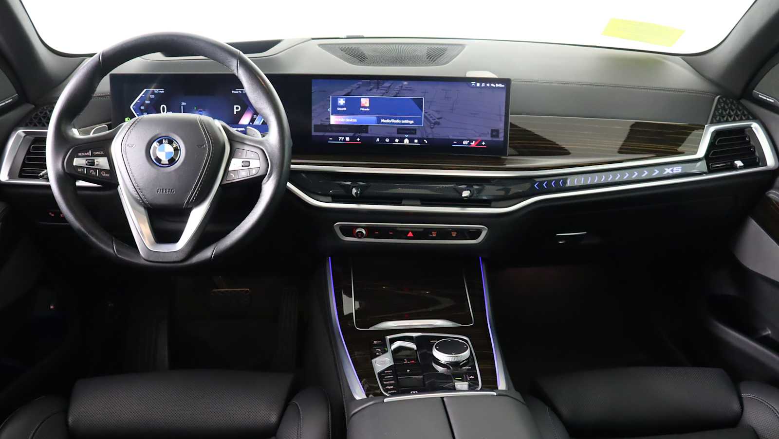 2025 BMW X5 50e - Photo 25