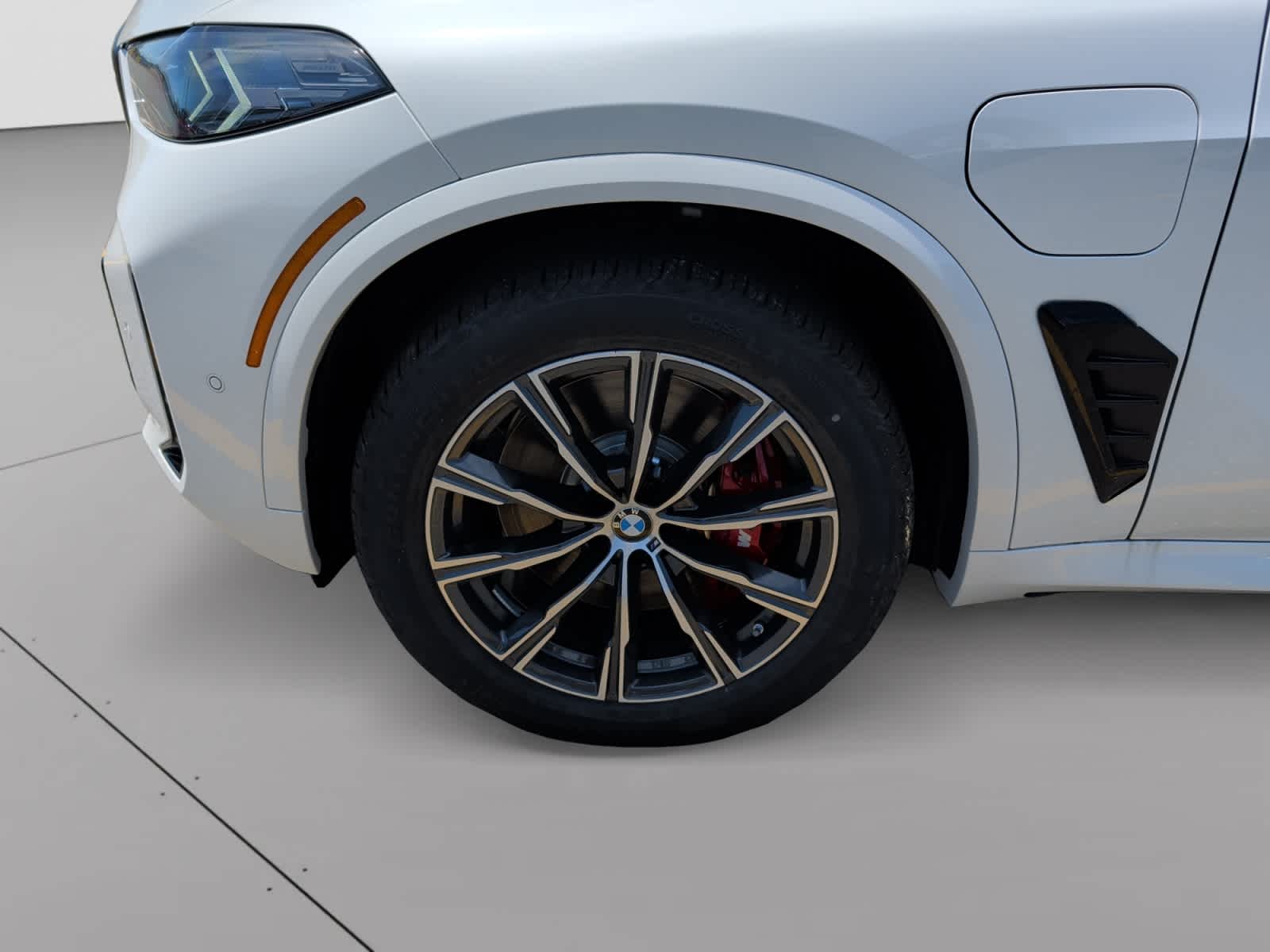 new 2026 BMW X5 PHEV car, priced at $89,525