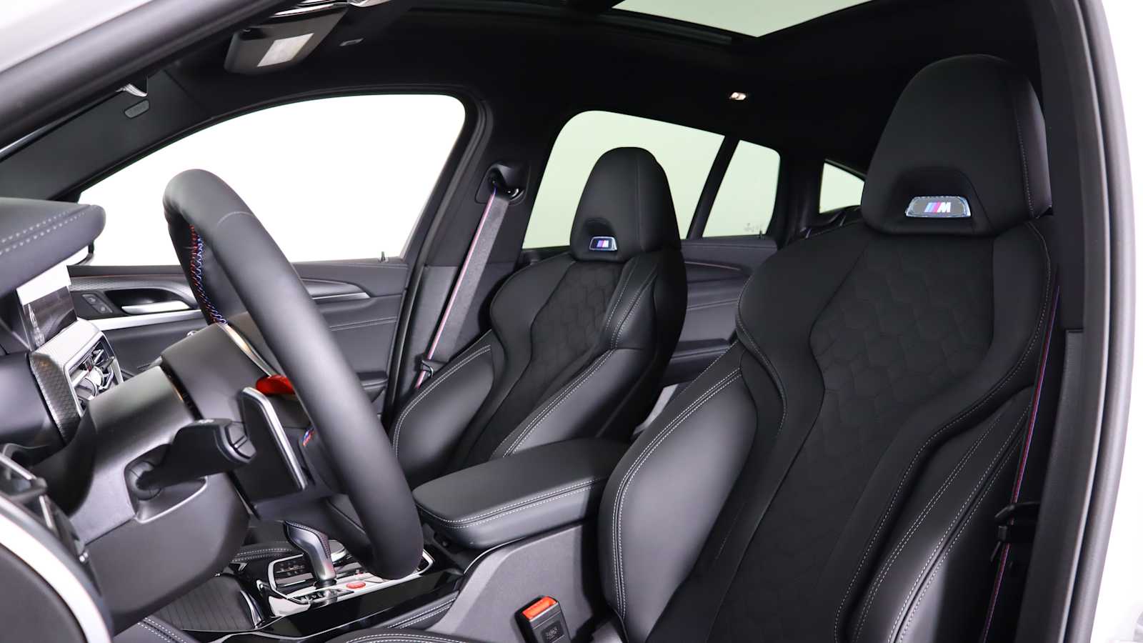 new 2025 BMW X4 M car, priced at $93,765