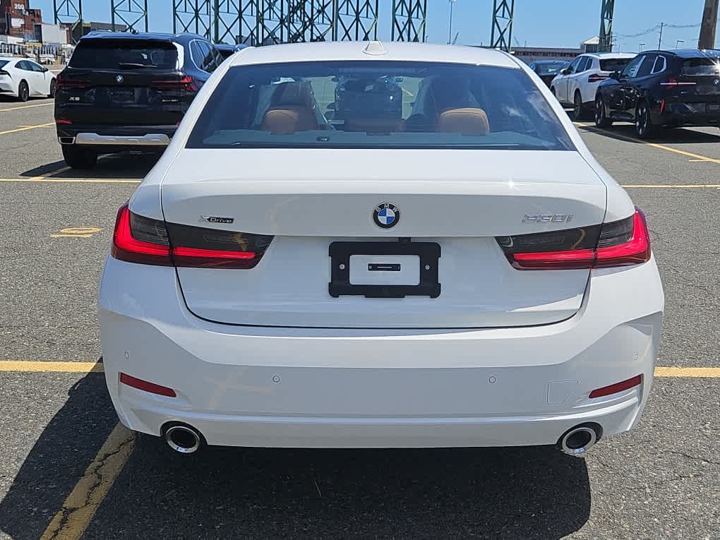 2025 Bmw 330i 330i xDrive photo 3