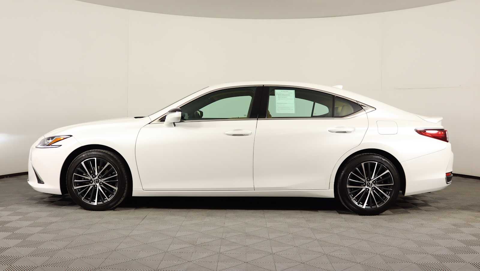 used 2023 Lexus ES 300h car, priced at $35,883