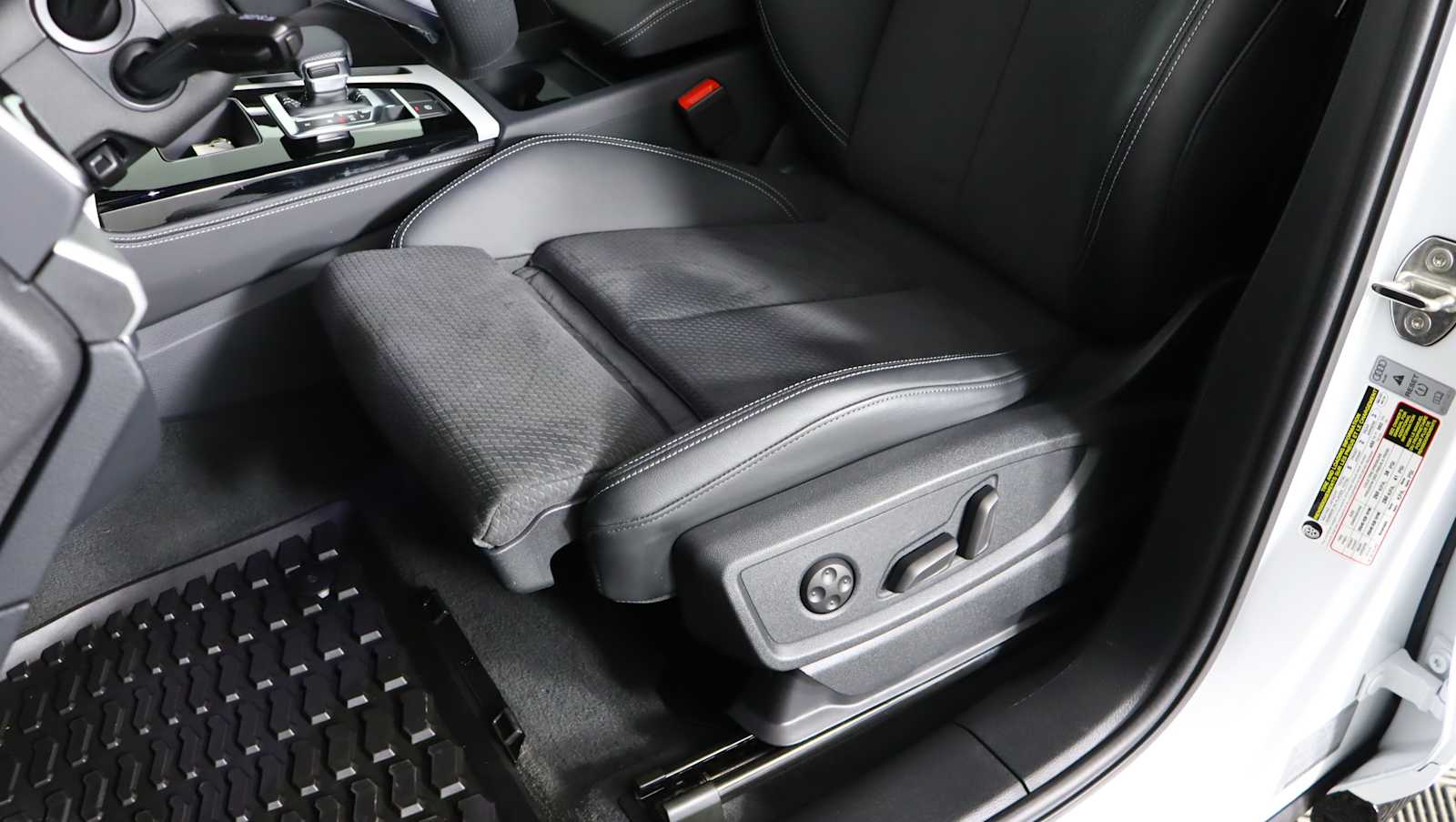 used 2024 Audi Q5 e car, priced at $43,658