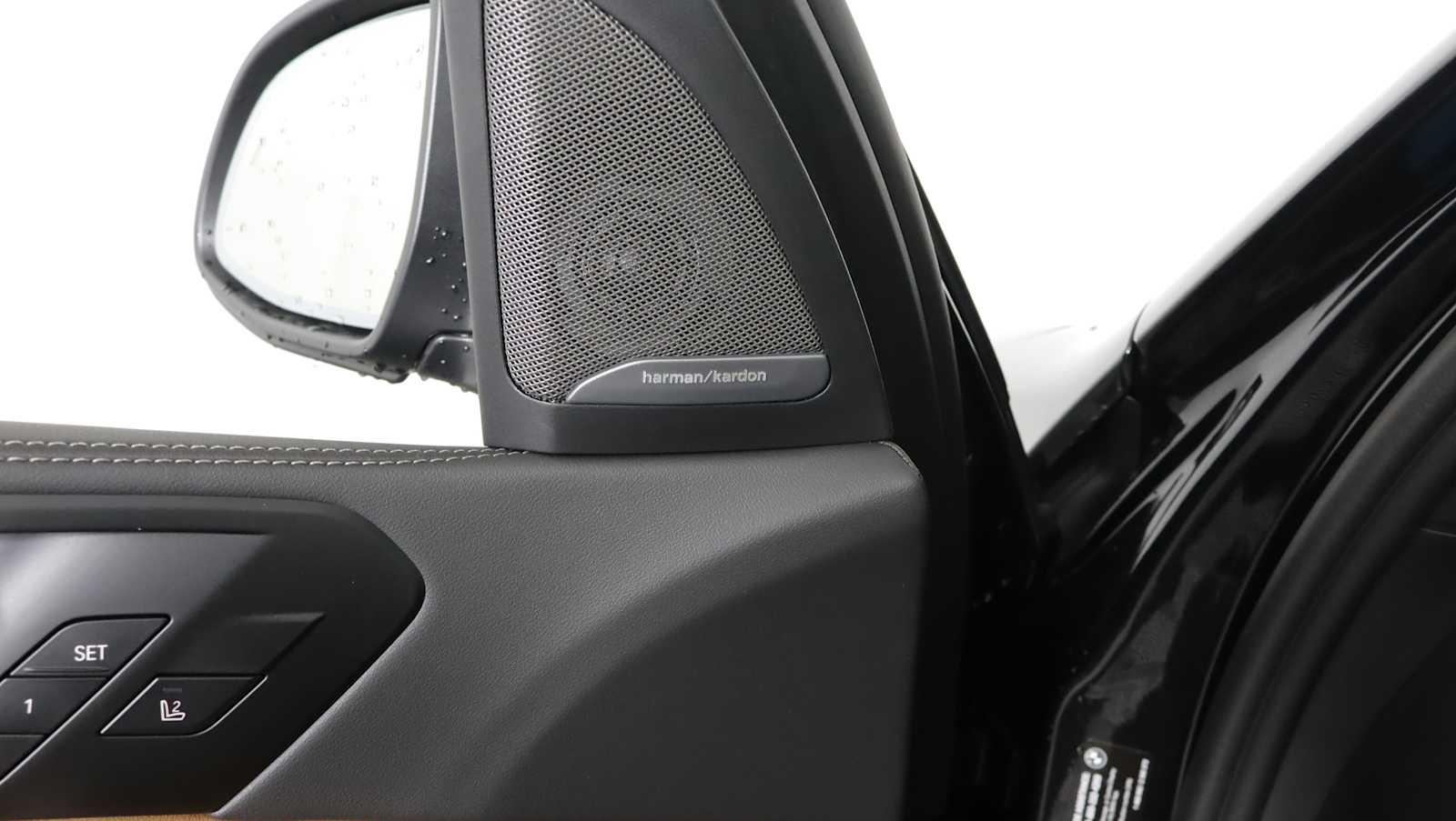 2026 BMW X5 50e - Photo 14