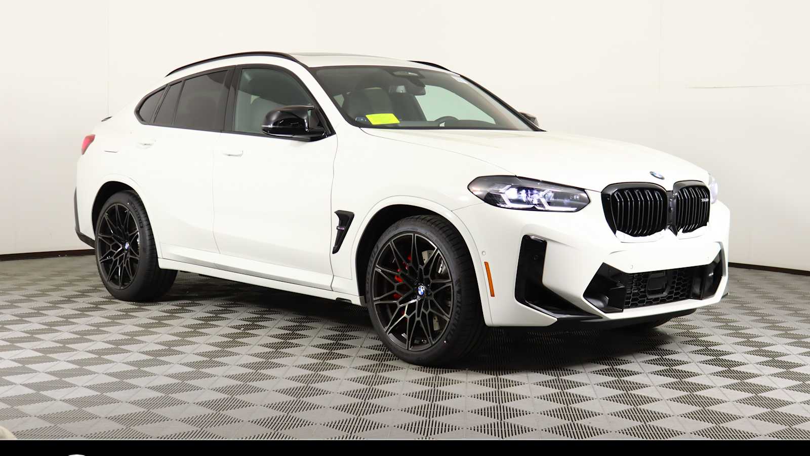 2025 BMW X4 M X4 M's photo