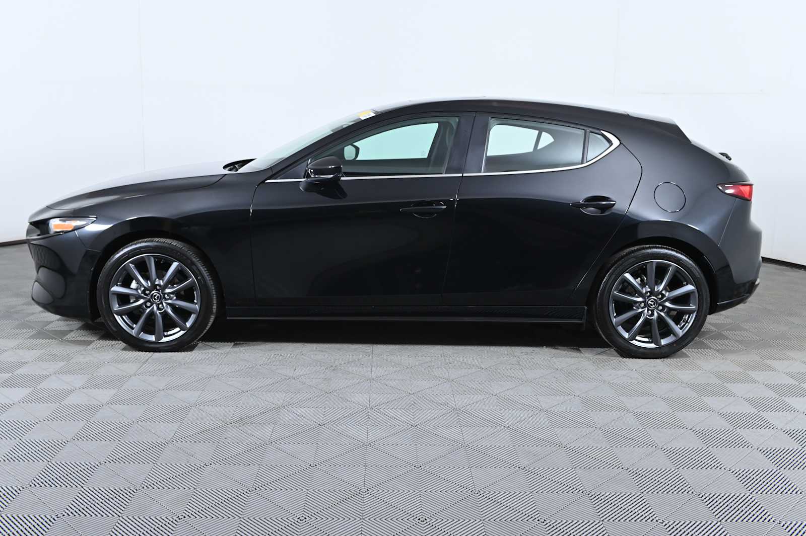 used 2023 Mazda Mazda3 Hatchback car, priced at $23,657