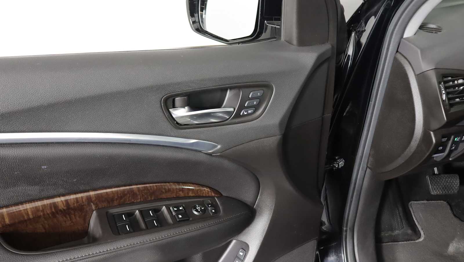 used 2020 Acura MDX car, priced at $22,471