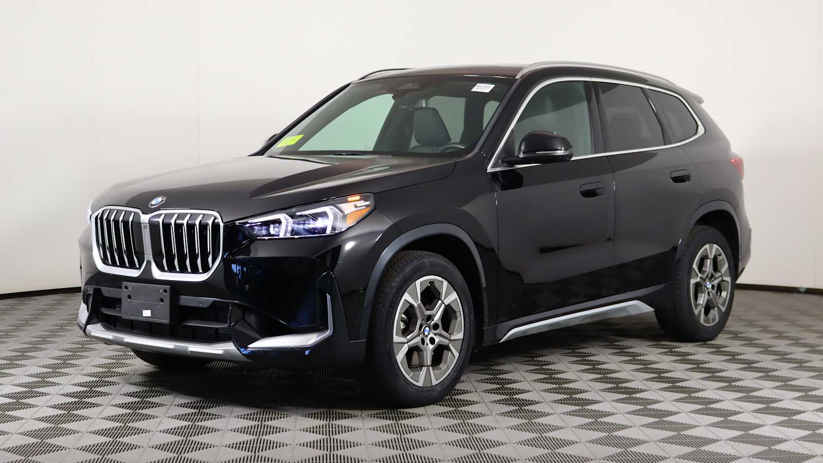 2025 Bmw X1 XDrive28i photo 3