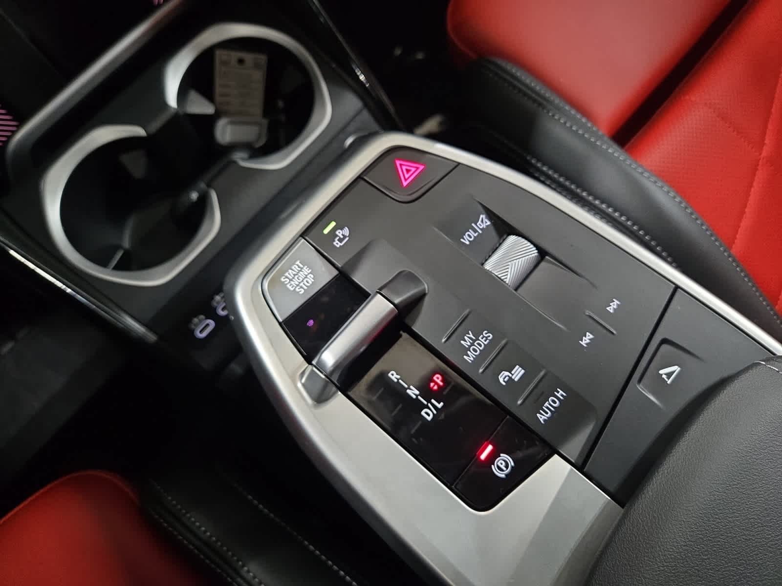 2025 BMW X1 28i - Photo 27