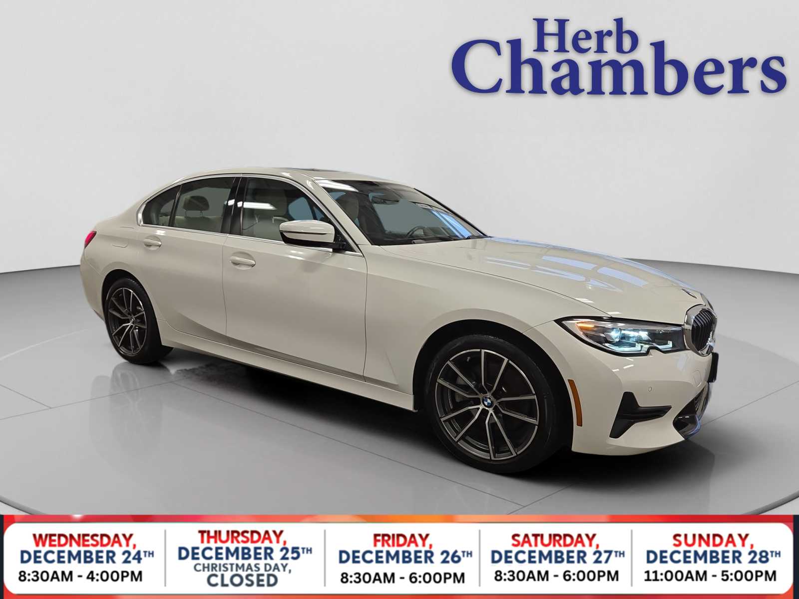 2022 BMW 3 Series 330i's photo