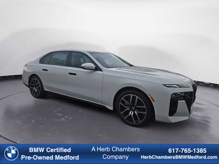 2024 BMW 740i xDrive Sedan