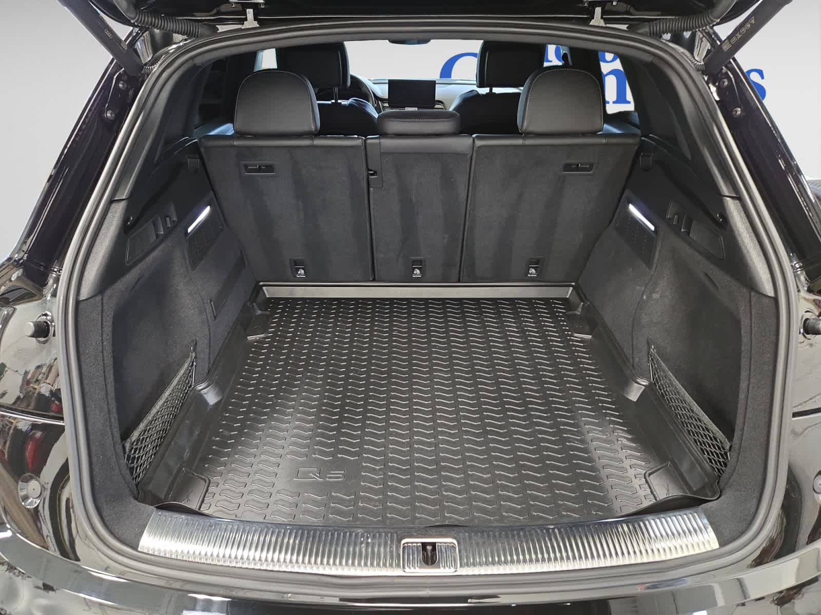 2023 Audi SQ5 Premium Plus photo 3