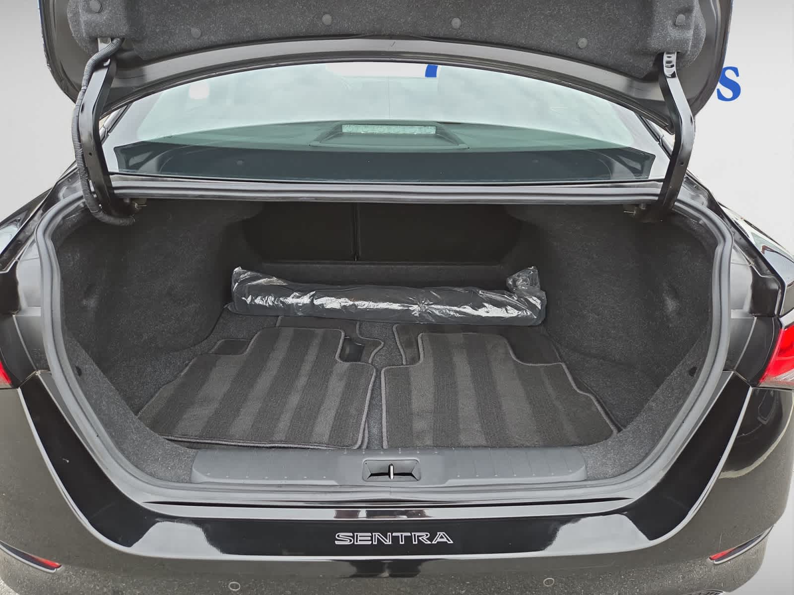 2020 Nissan Sentra S photo 4