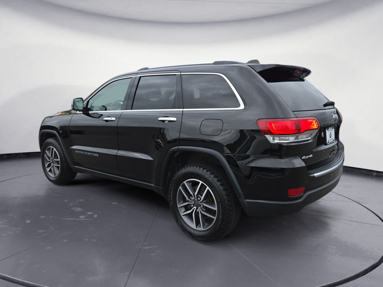 2021 Jeep Grand Cherokee Limited photo 2